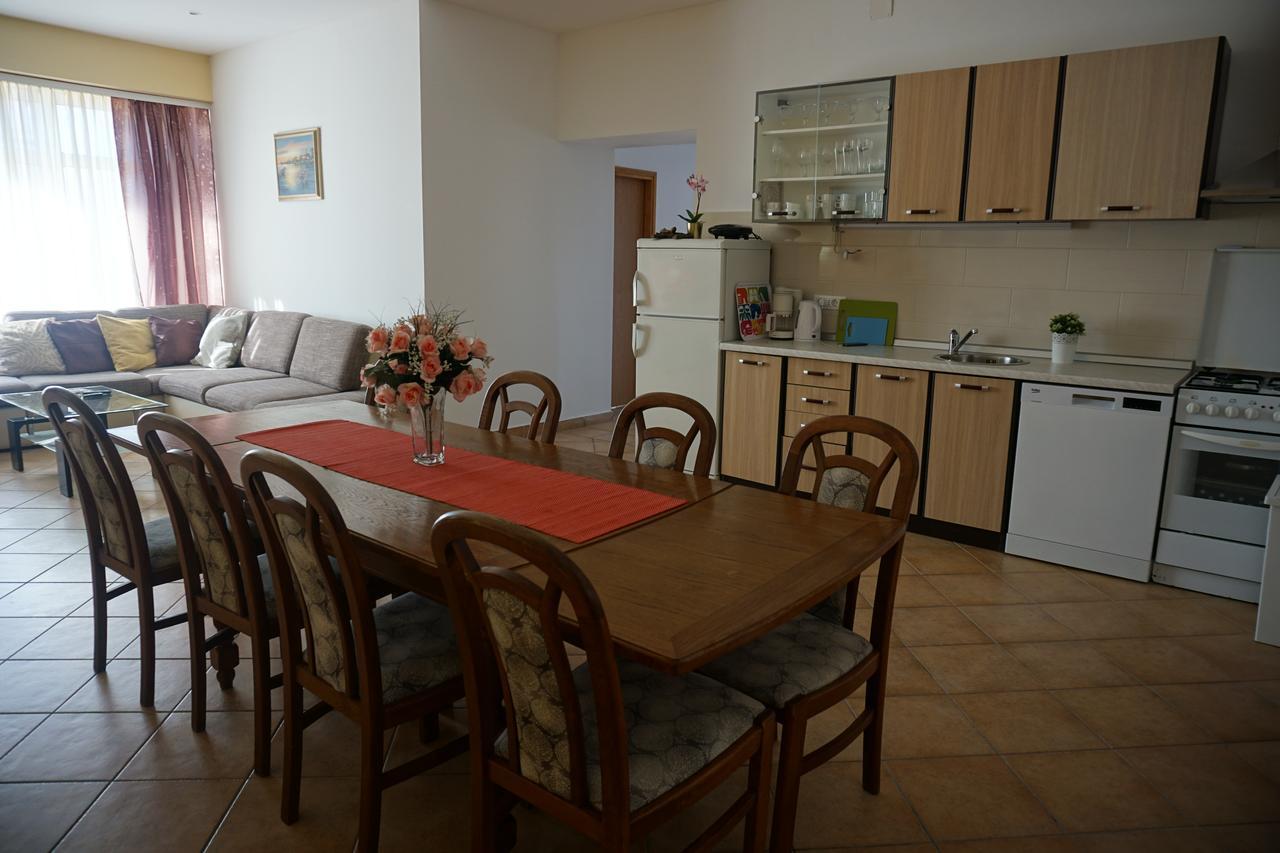 Apartments Ivancic Novi Vinodolski Eksteriør bilde